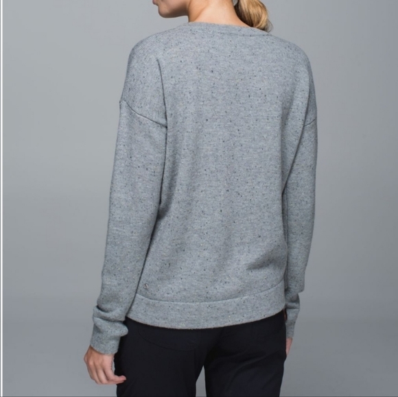 Lululemon crewneck perfectly oversized Supersport sweater - Picture 2 of 3